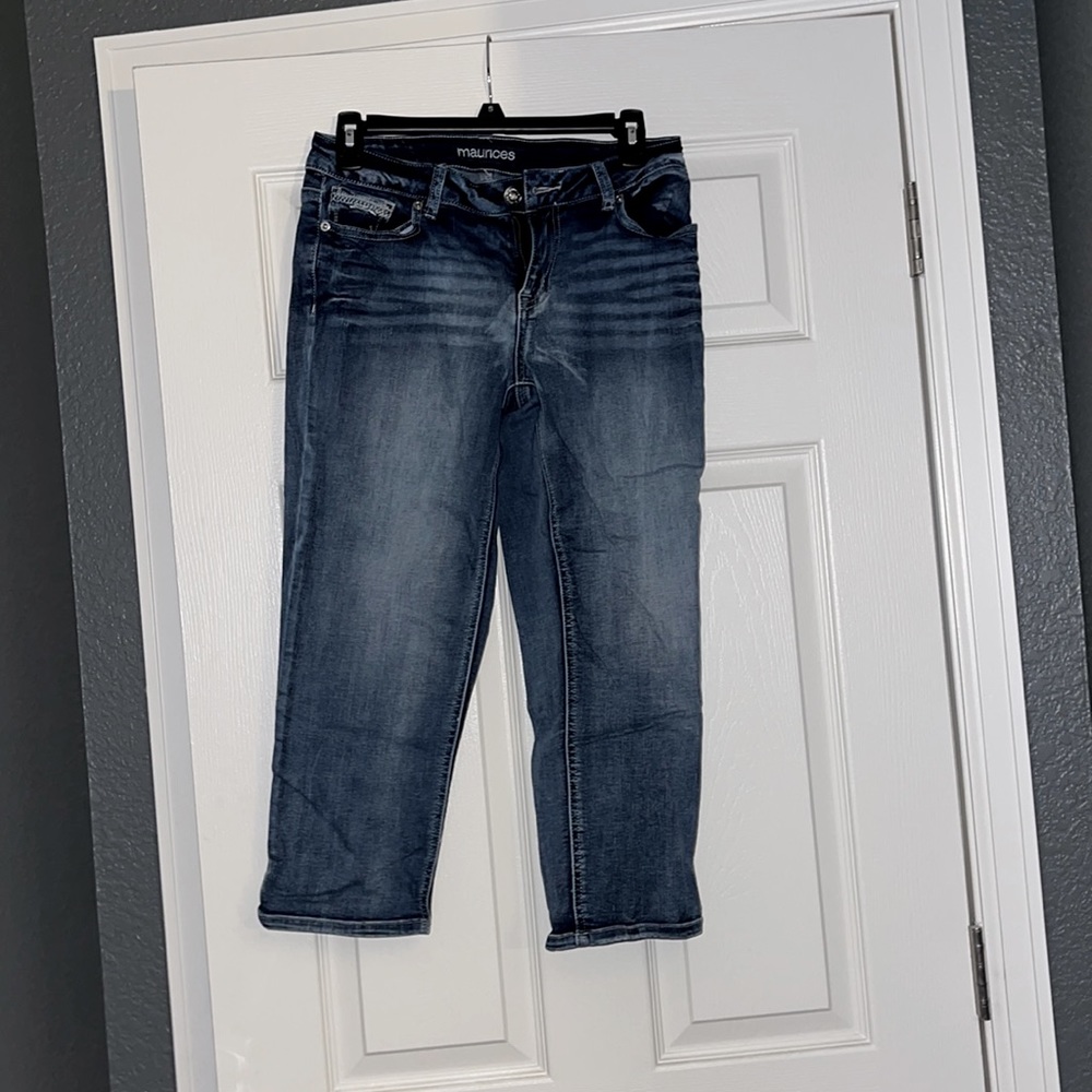 Maurices size 5/6 Capri